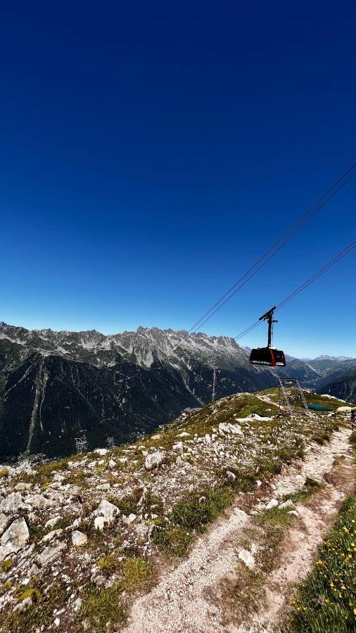 Le Nid De L'Aiguille - Au Pied De L'Aiguille Du Midi Apartment Chamonix Exterior photo